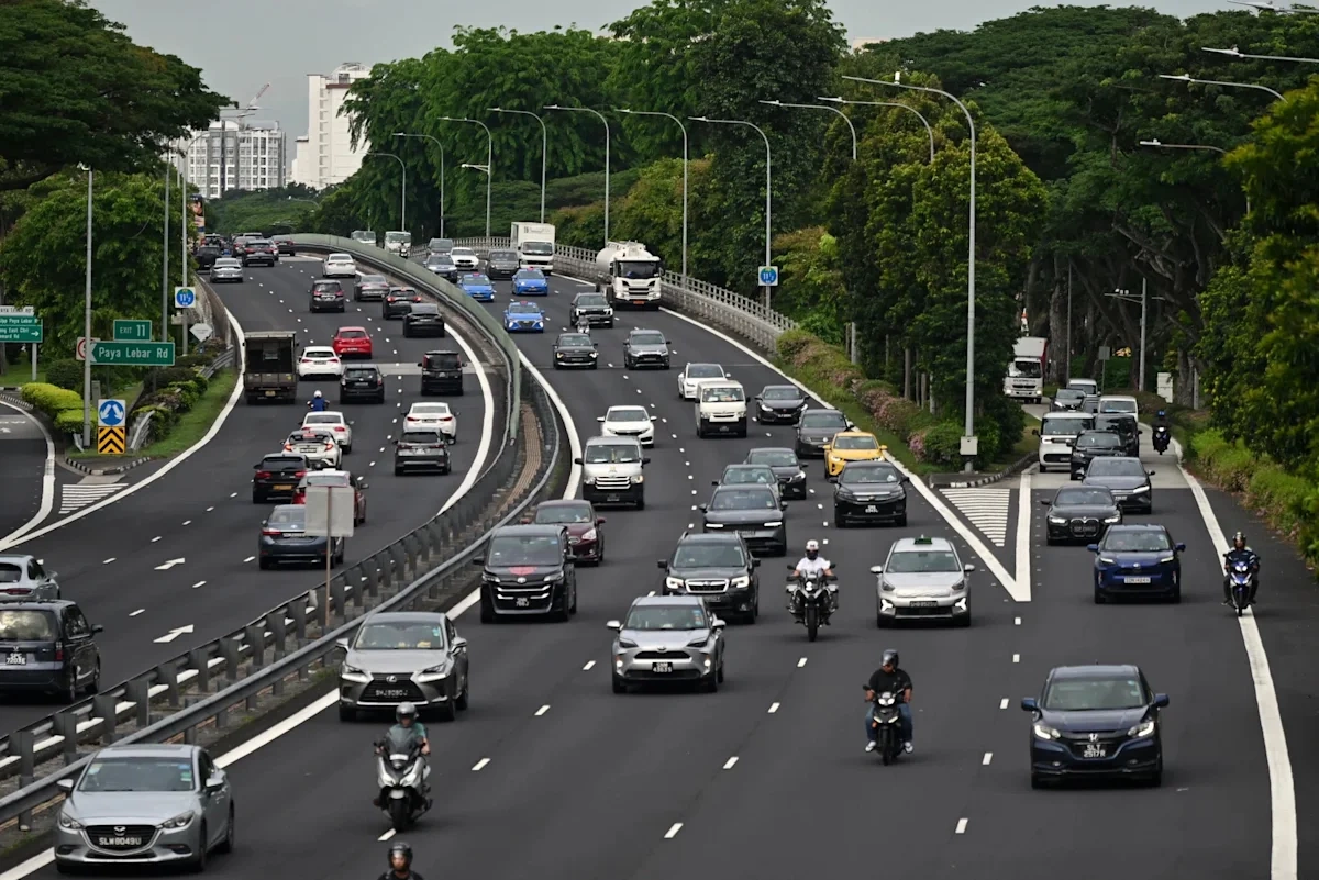 Singapur trafik yasaları sertleşiyor