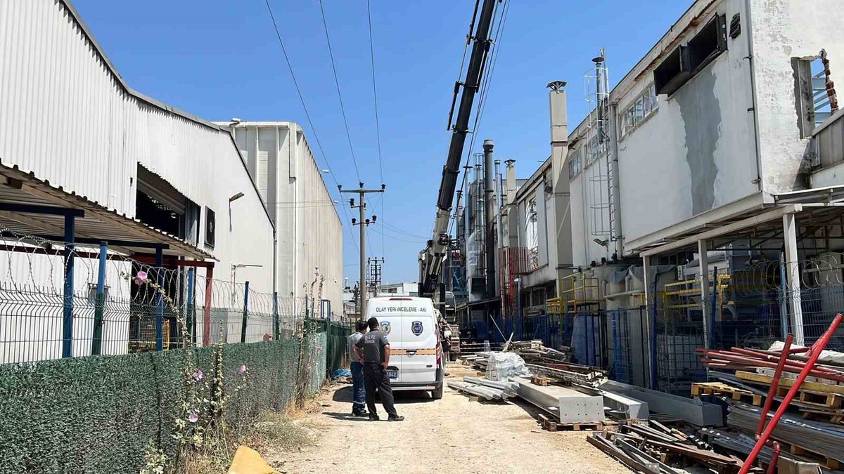 Bursa\'da İnşaat Mühendisi Yüksek Gerilim Hattına Kapıldı