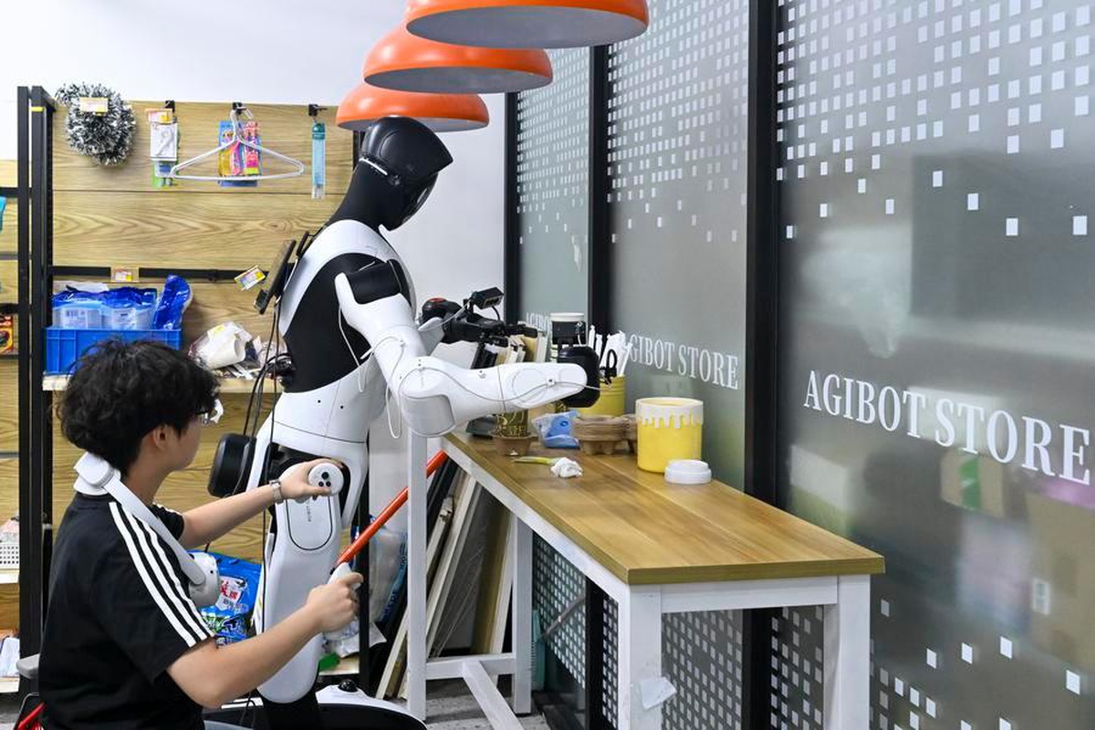 Şanghay\'da AI Robotları Eğitiliyor