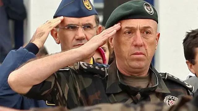 Bakan Gürlek, Behçet Oktay'ın ailesini kabul etti! İşte görüşmeden ilk kareler