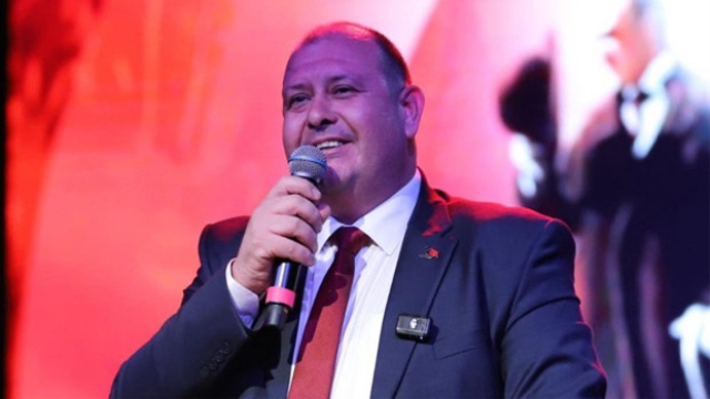 Başkan İlkay Çiçek'in sevgilisine attığı bel altı mesajlara karısından ilk yorum