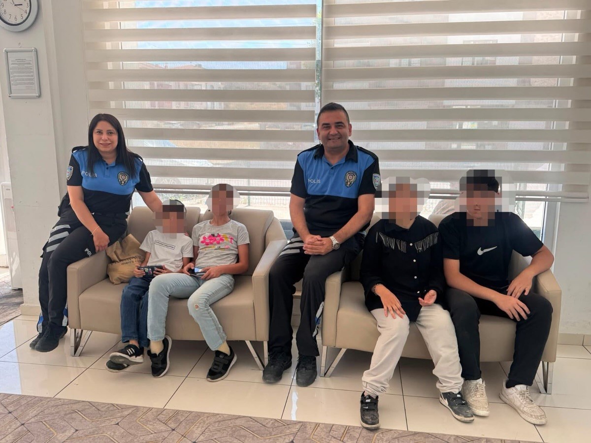 Polis Ekipleri Özel Öğrencilerle Buluştu