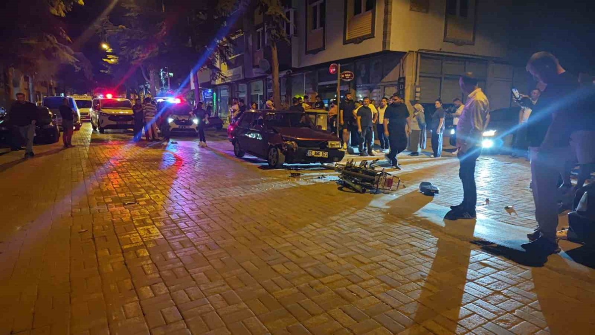 Yalvaç\'ta Trafik Kazası: 16 Yaşındaki Motosiklet Sürücüsü Ağır Yaralandı
