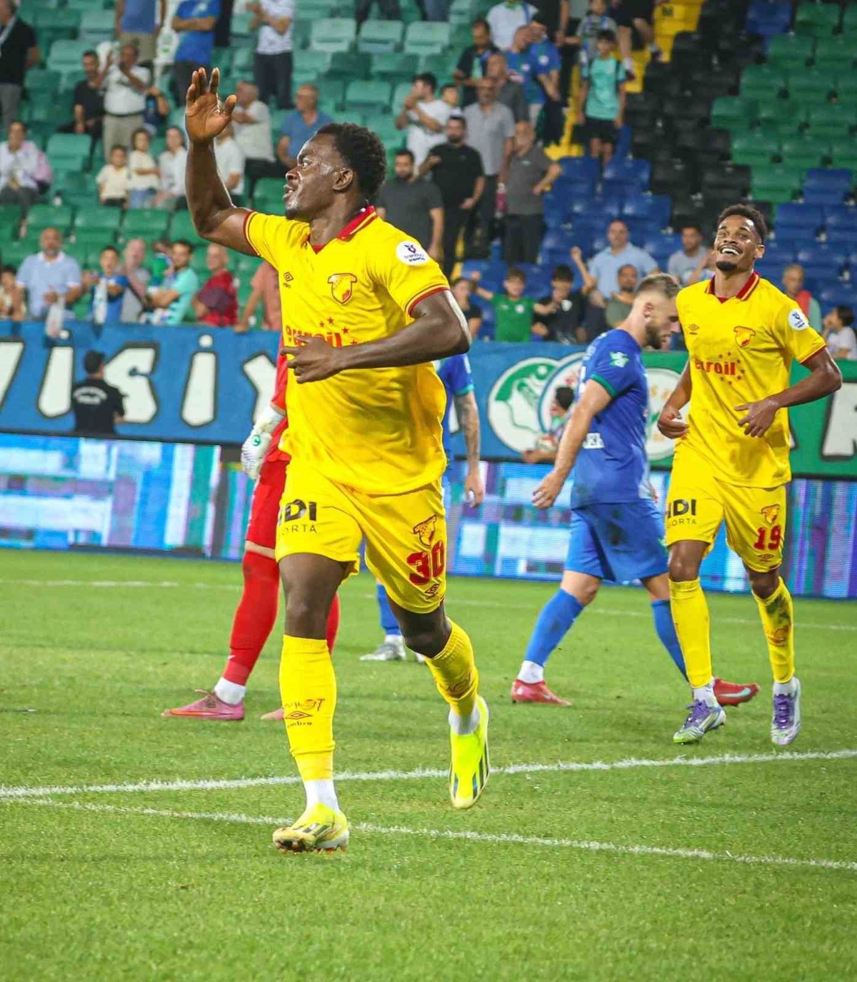 Elversberg, Göztepe\'den Dennis\'i İstiyor