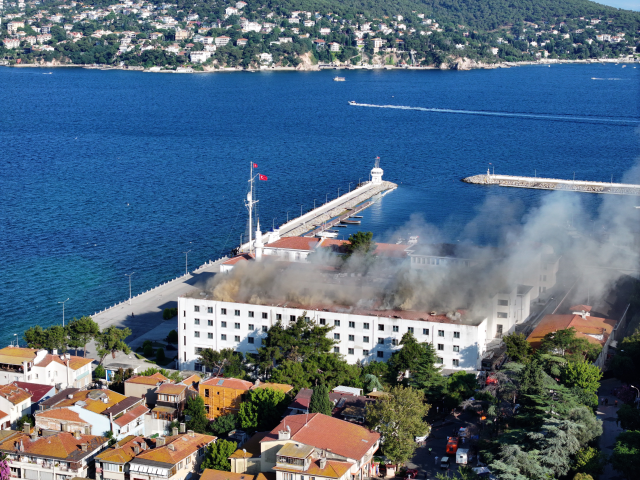 Heybeliada Deniz Harp Okulu'nda yangın