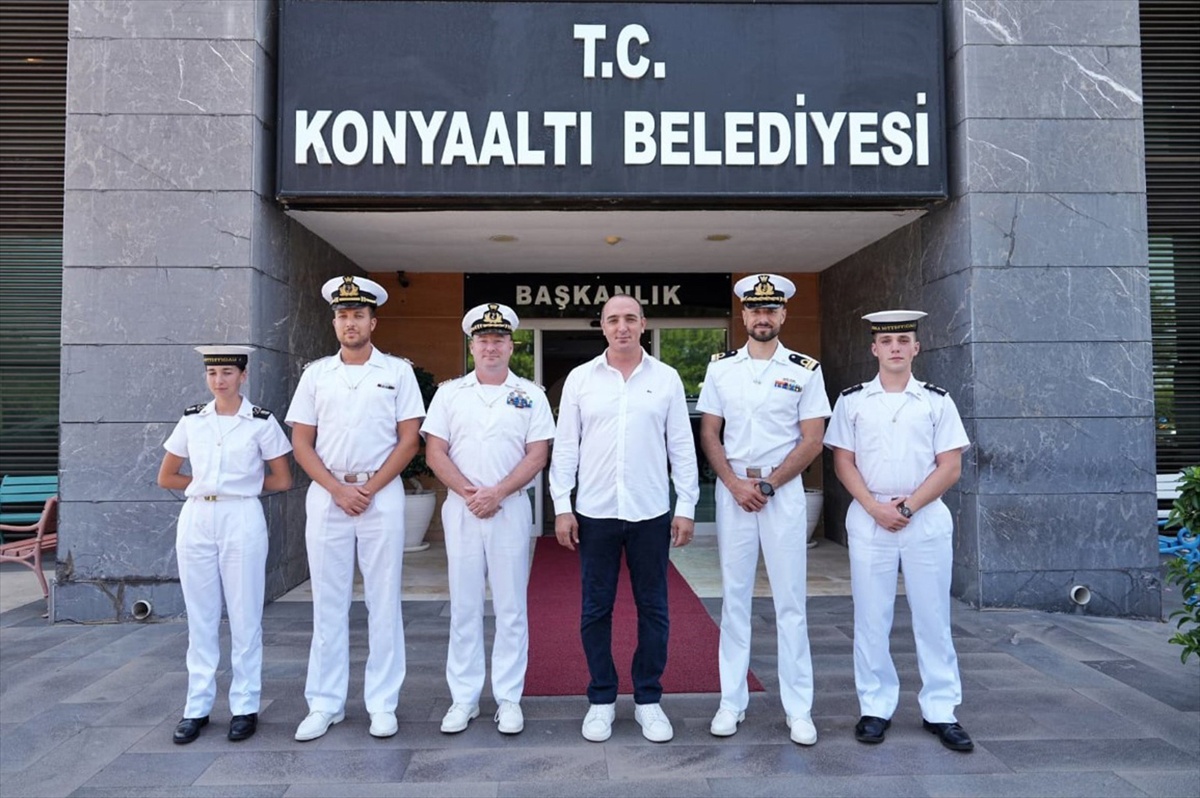 İtalyan Askeri Heyet Konyaaltı\'nda
