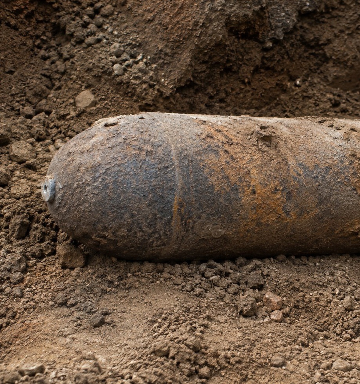 Almanya’nın Köln kentinde 2. Dünya Savaşı\'ndan kalma bomba bulundu, RTL yayın merkezi tahliye edildi
