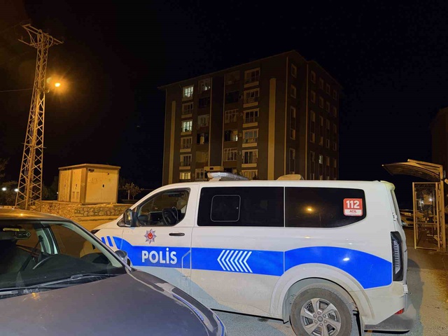 Komşu ölüm saçtı! Bir kişi öldü, 5 yaşındaki çocuk yaralandı