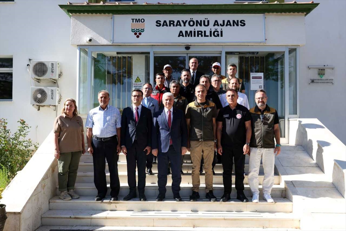 Vali Akın TMO\'yu Ziyaret Etti