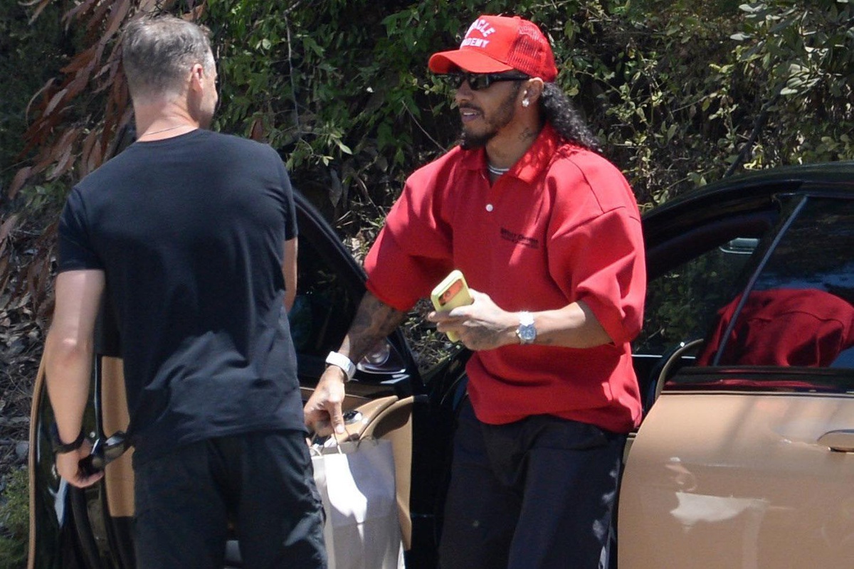 Lewis Hamilton\'dan Kim Kardashian\'a romantik jest