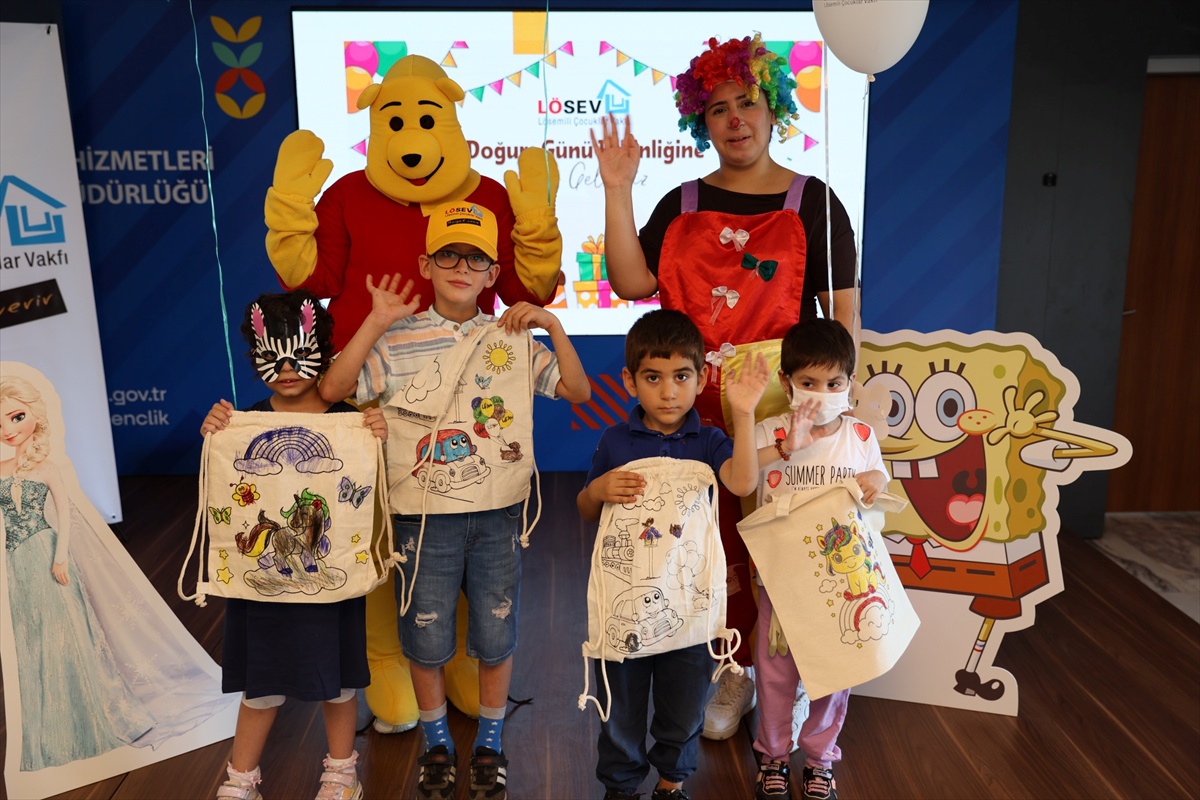 LÖSEV\'den Lösemili Çocuklara Doğum Günü Partisi
