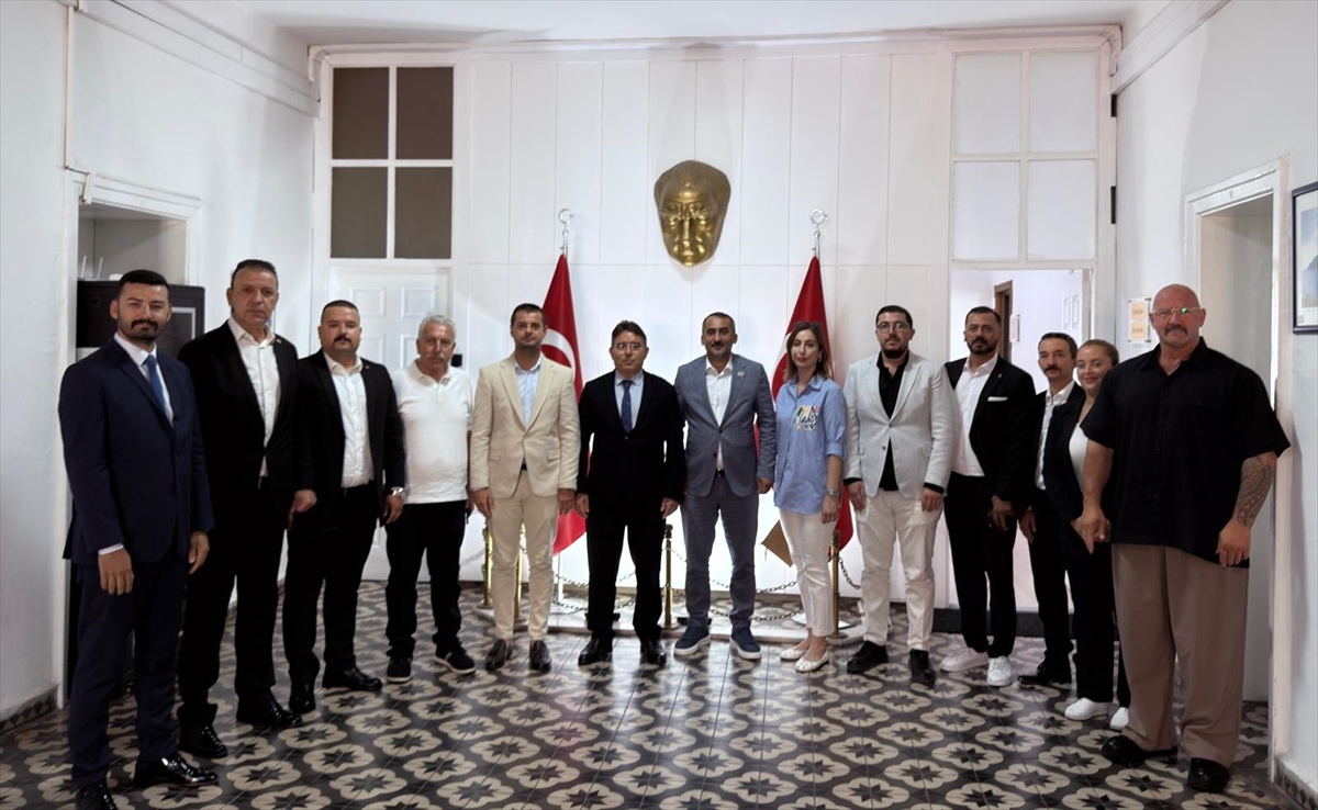 MHP\'den Kaymakam Kaya\'ya Ziyaret