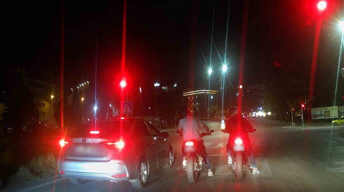 Eskişehir\'de Trafikte Yarışan Sürücüler Tehlike Saçtı