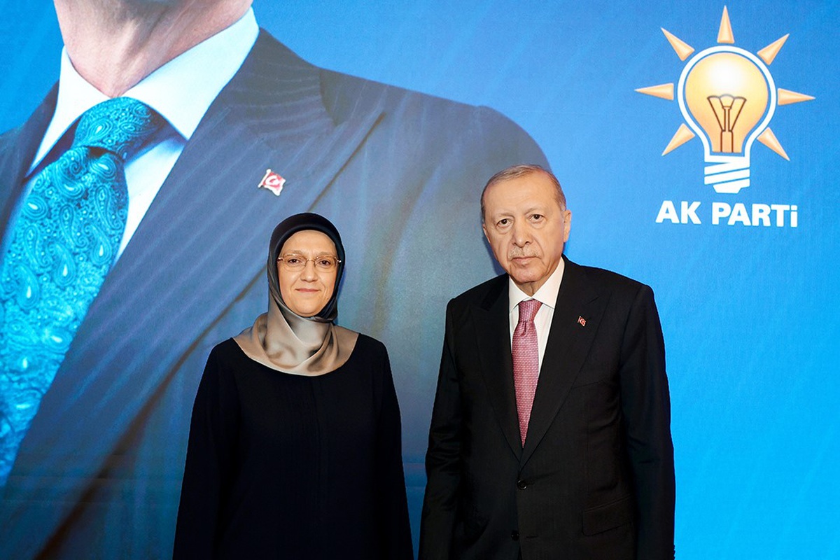 MCBÜ Rektörü Kibar, Cumhurbaşkanı Erdoğan\'a Vizyonunu Anlattı