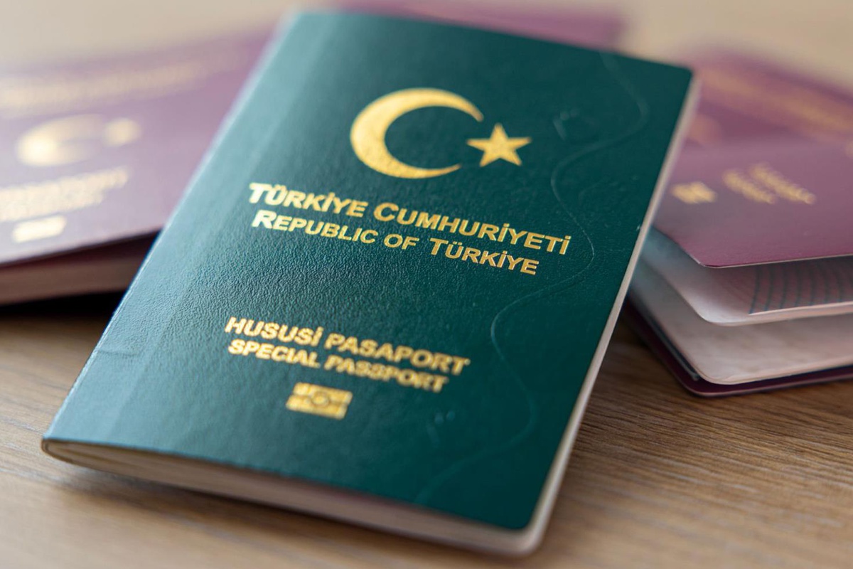 Resmi Gazete\'de yayımlandı! Yeşil pasaportla ilgili kritik karar