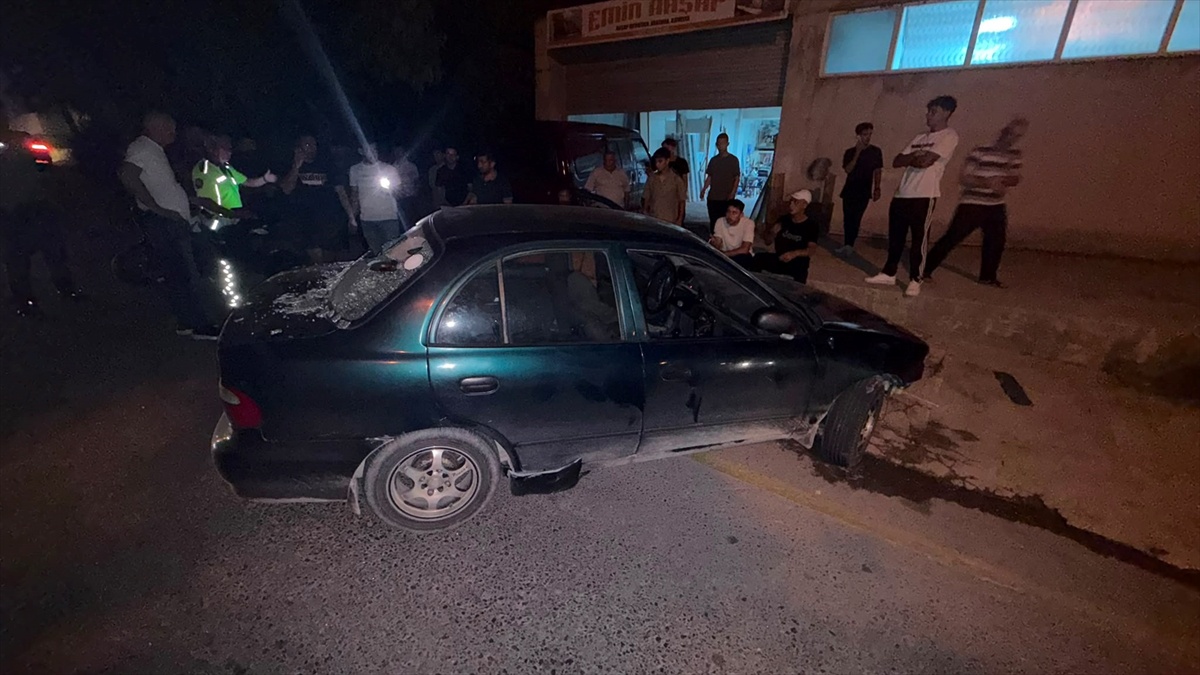Alkollü Sürücü Kaldırımdaki Anne ve Çocuklarına Çarptı