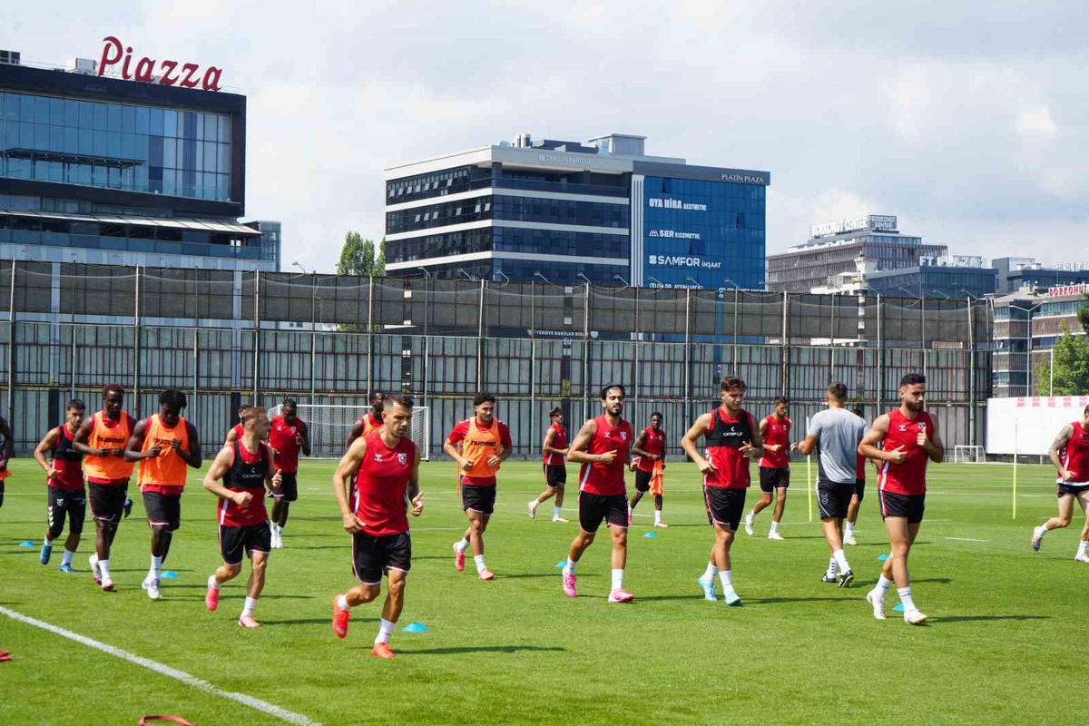 Samsunspor, Fink yönetiminde Samsun'da hazırlıklarını sürdürüyor