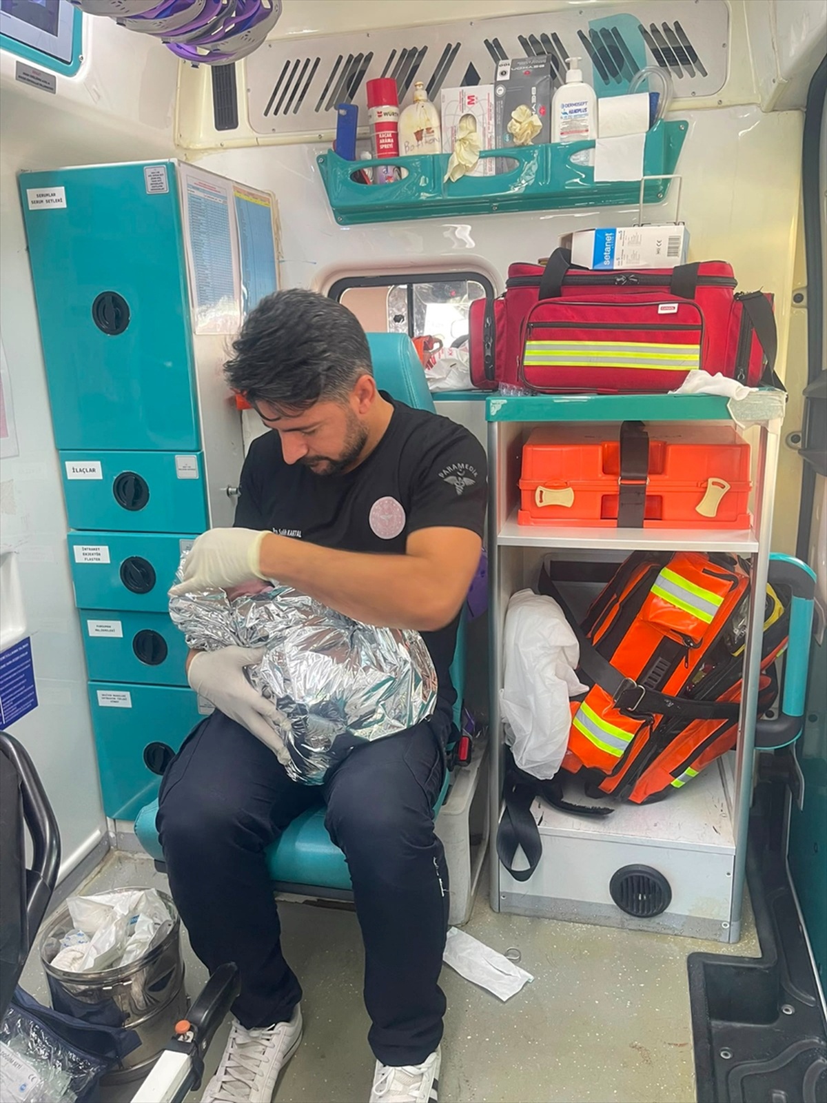 Ambulansta Doğum: Sağlık Ekipleri Başarılı Müdahale