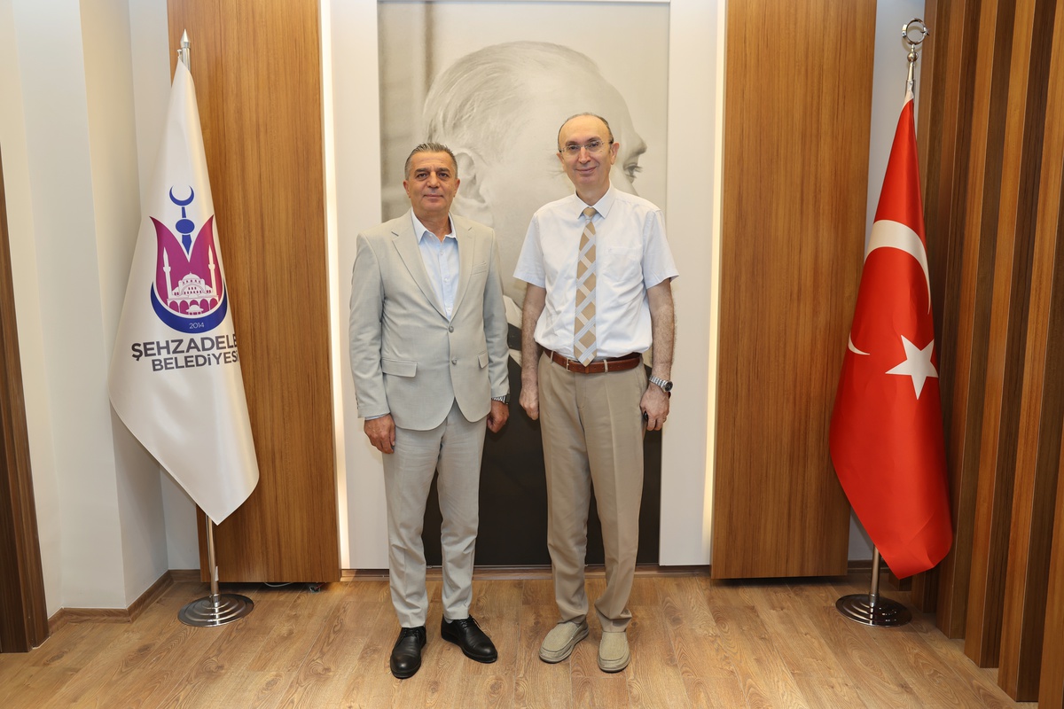 Şehzadeler Belediye Başkanı Şimşek, Kaymakam Yazar\'ı ağırladı