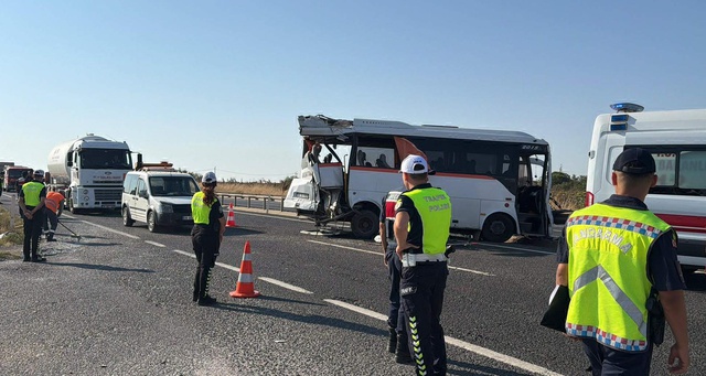 Tekirdağ'da Zincirleme Kaza: 29 Yaralı