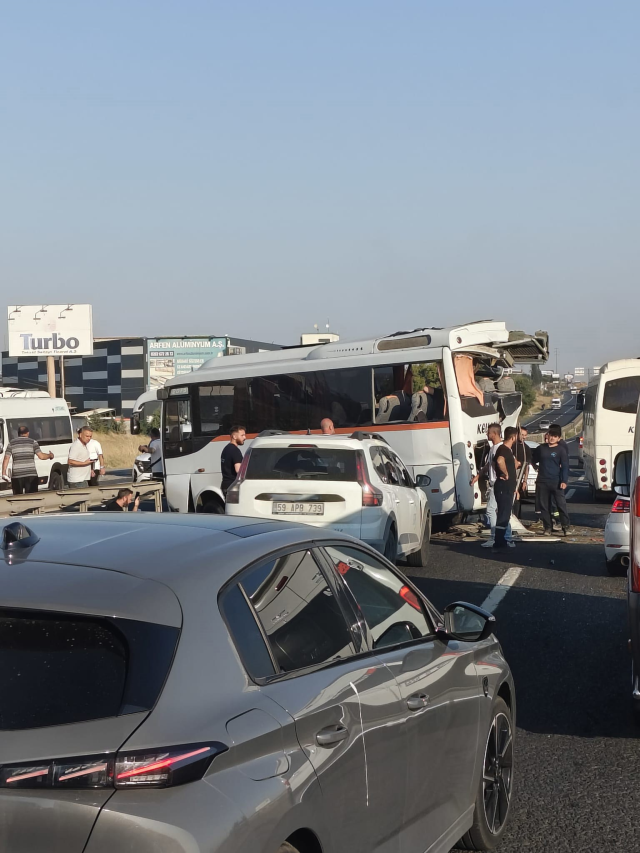 Tekirdağ'da Zincirleme Kaza: 29 Yaralı