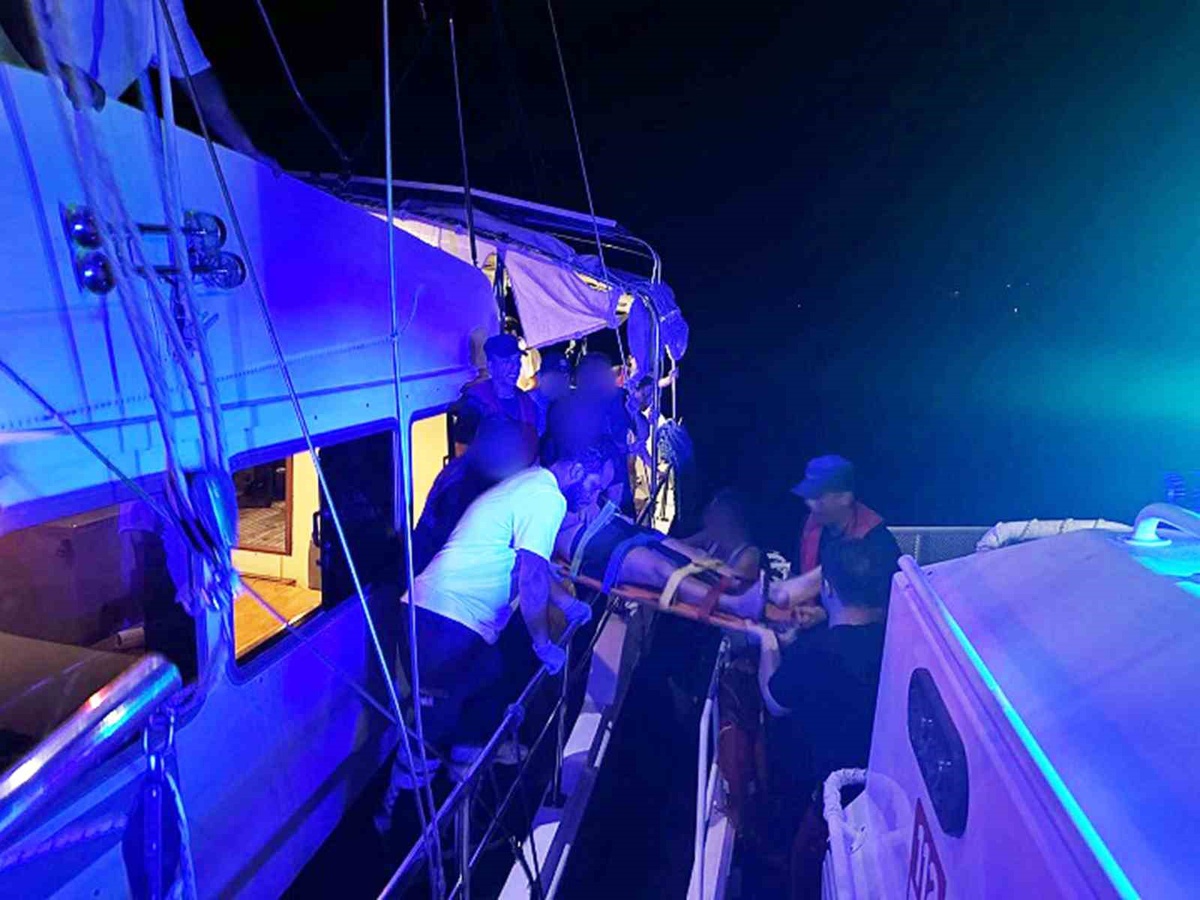 Marmaris\'te Yaralı Vatandaşın Tahliyesi