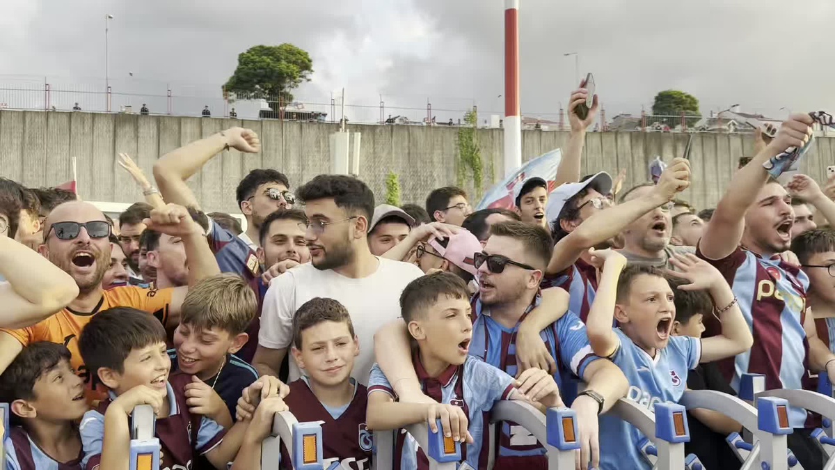 Salah Trabzon\'a Geldi