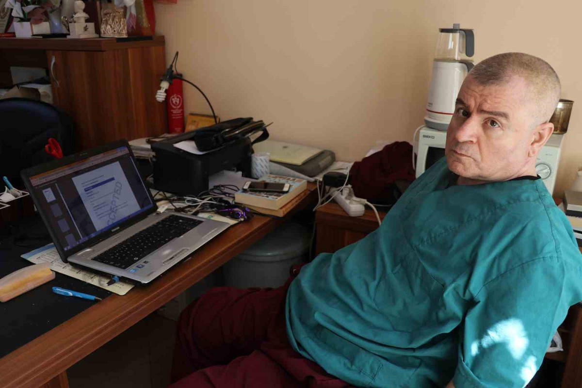 Prof. Dr. Erol Kisli\'nin Azim Dolu Başarı Hikayesi