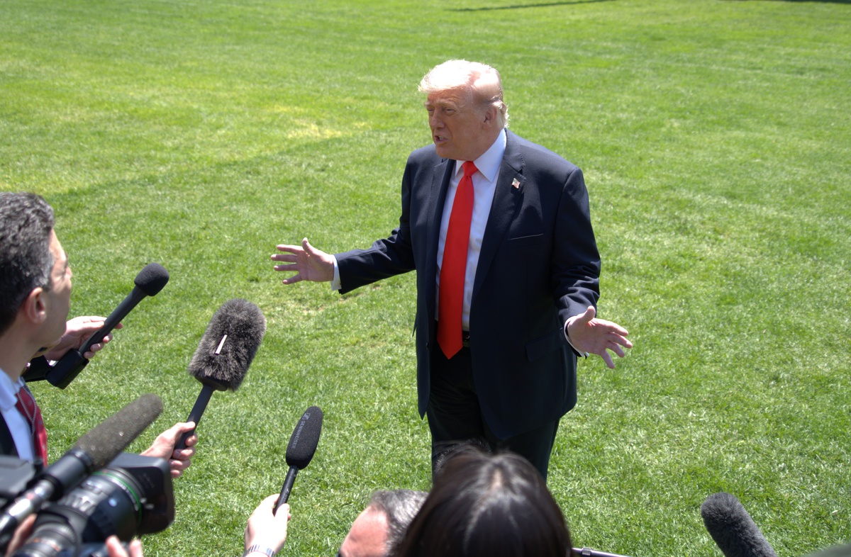 Trump: Mühimmat Üretimi Artıyor