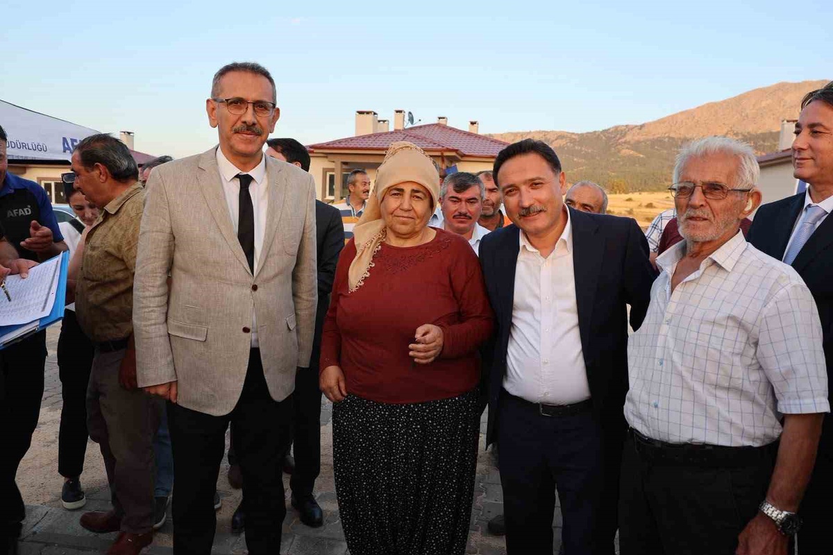 Kayseri\'de Afet Konutları Teslimi