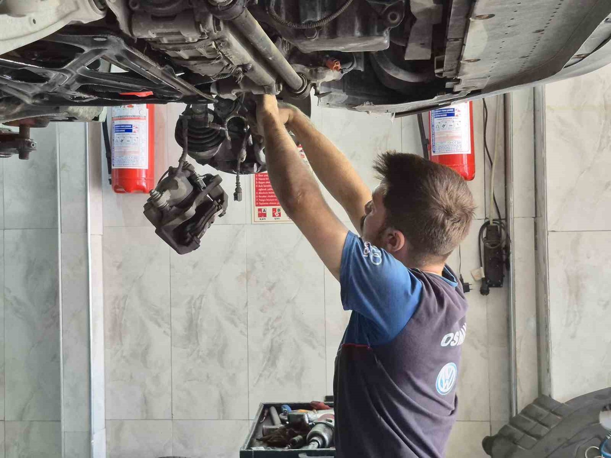 Yaz Tatilinde Çıraklık Yapıyorlar