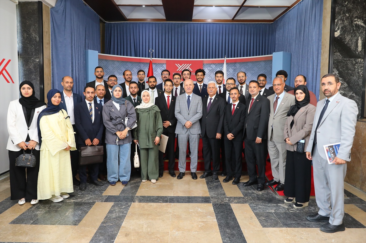 YÖK Başkanı Yemenli Öğrencilerle Buluştu