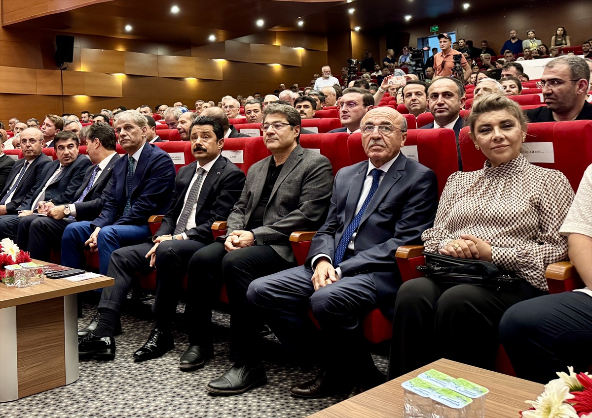 Kırşehir\'de Neşet Ertaş Festivali Başladı