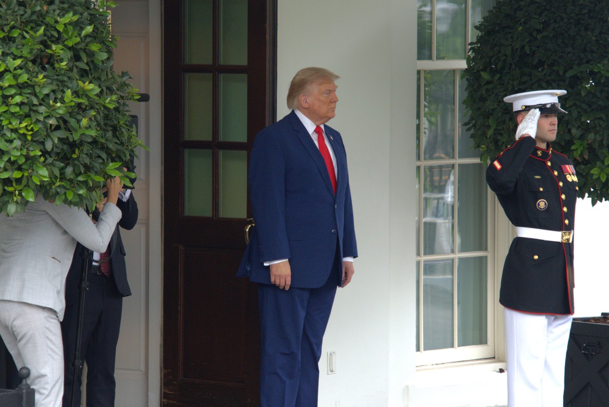 Trump\'tan Doğumla Vatandaşlığa Kısıtlama