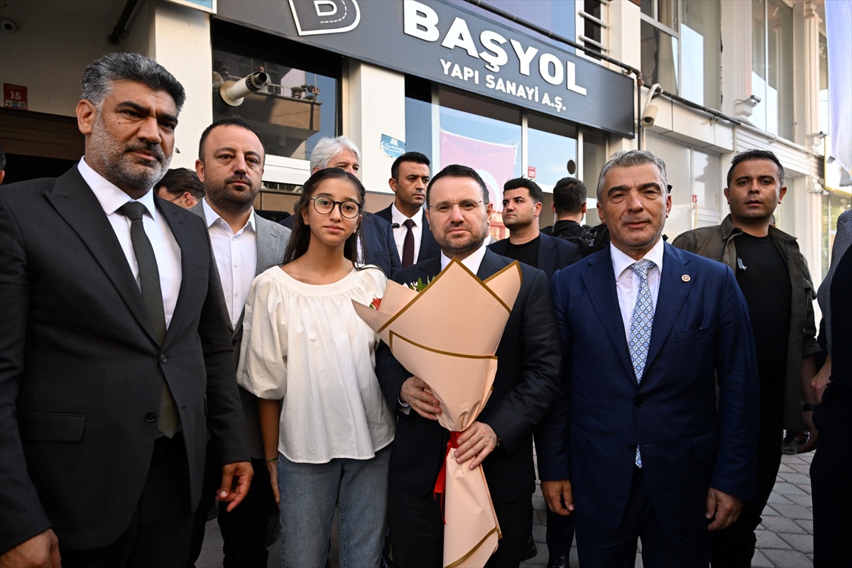 Bakan Gürlek Iğdır\'da Ziyaretlerde Bulundu
