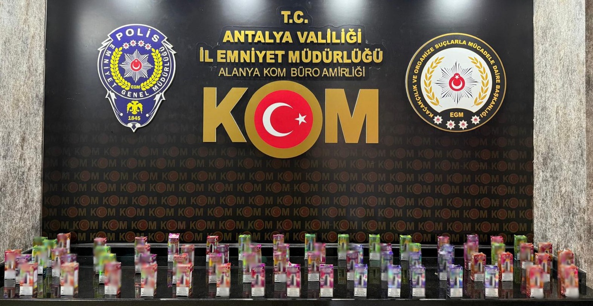 Antalya\'da Kaçakçılık Operasyonu