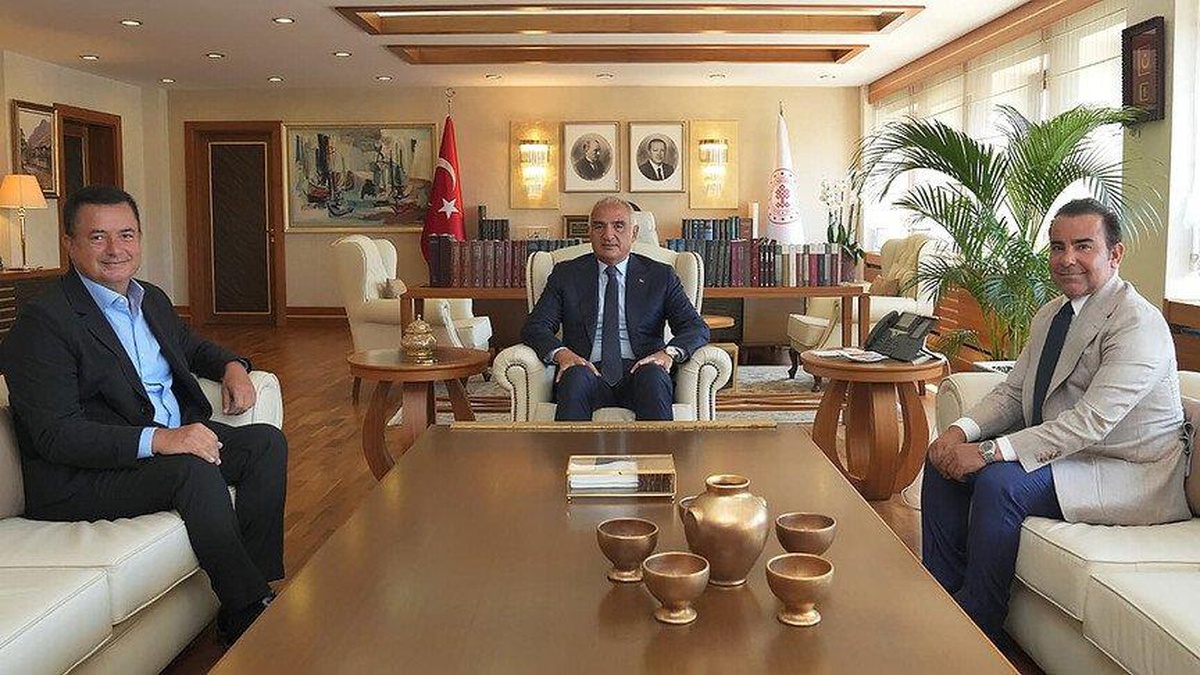 Kültür ve Turizm Bakanı Ersoy, Acun Ilıcalı\'yı ağırladı