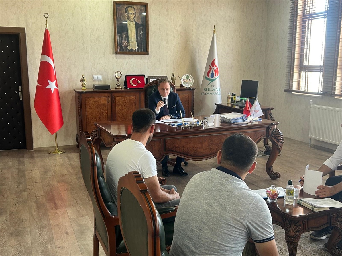Bulanık\'ta Halk Günü Toplantısı