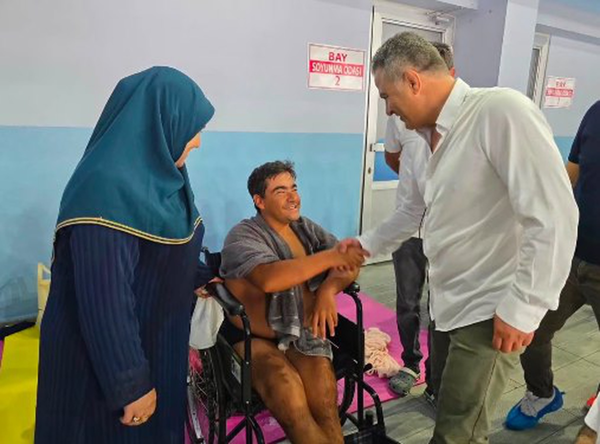 Çorum'da Para ve Deaf Yüzme Şampiyonası Başladı