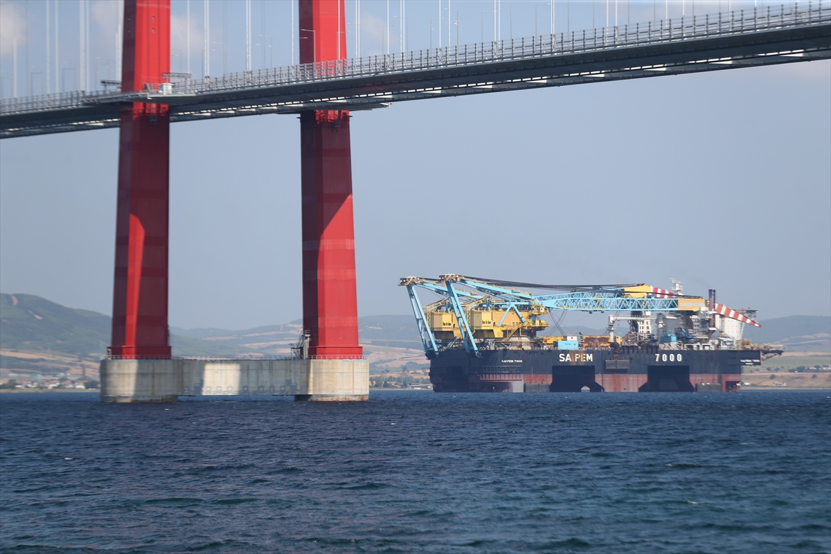 Saipem 7000 Çanakkale Boğazı\'na Girdi