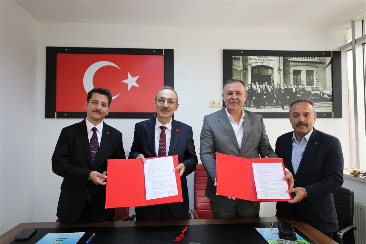 Düzköy\'de Suni Tohumlama Projesi Protokolü İmzalandı