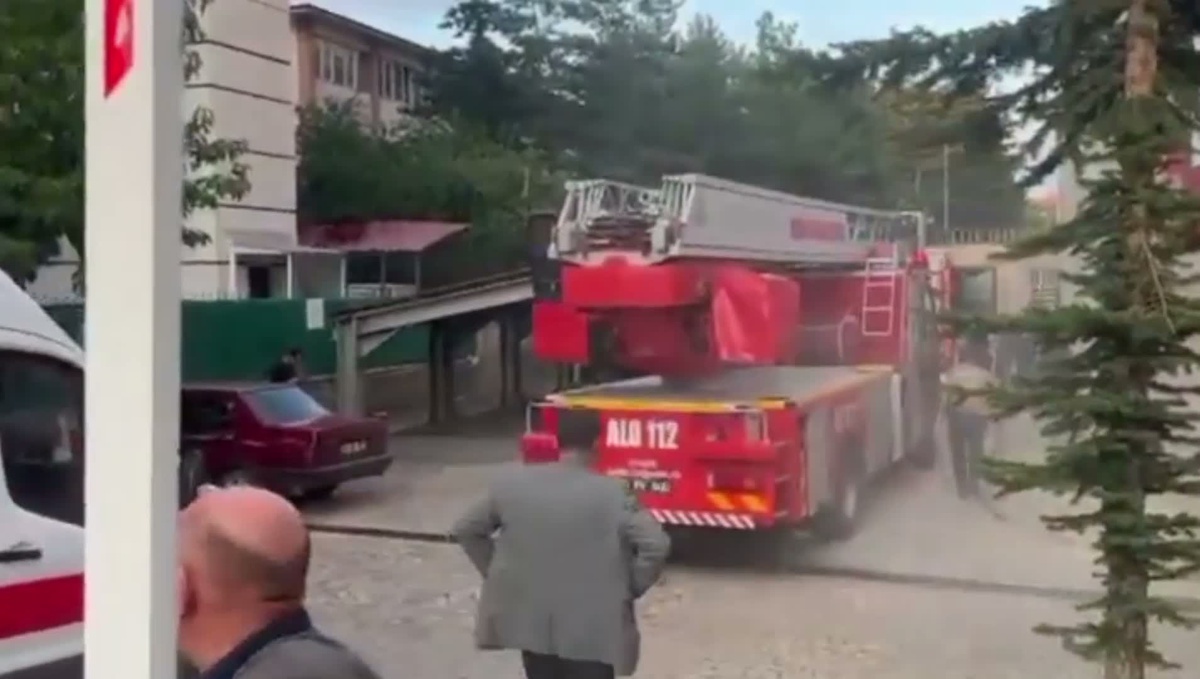 Erzurum Adalet Sarayı\'nda Yangın