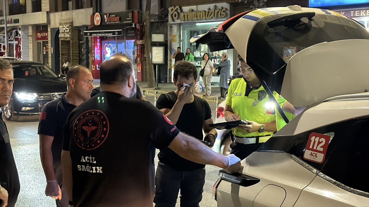 Eskişehir\'de Trafik Kazası ve Bıçaklama
