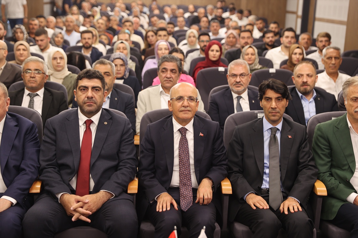 Bakan Şimşek Mardin\'de Ziyaretlerde Bulundu