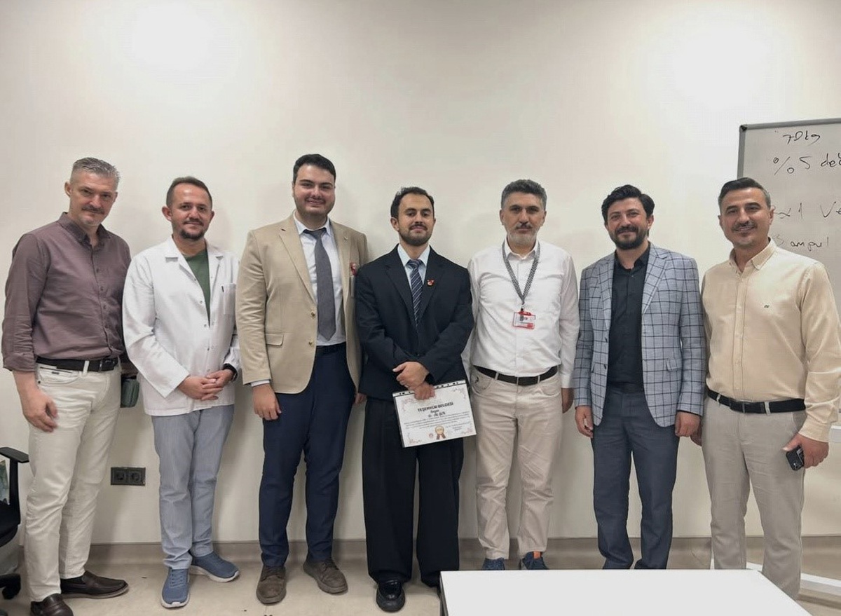 Dr. Ali Şen Uzman Hekim Oldu