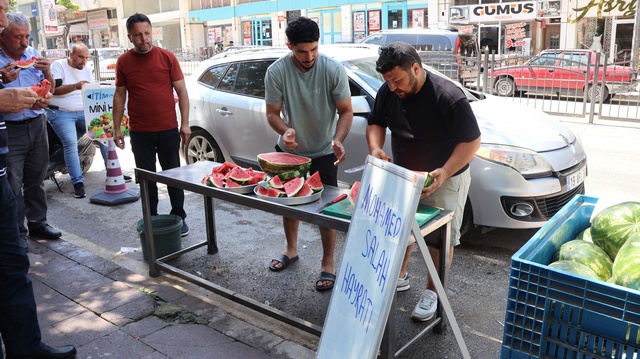 Yurdum insanı şaşırtmıyor! Sözünü tutup bedava dağıttı