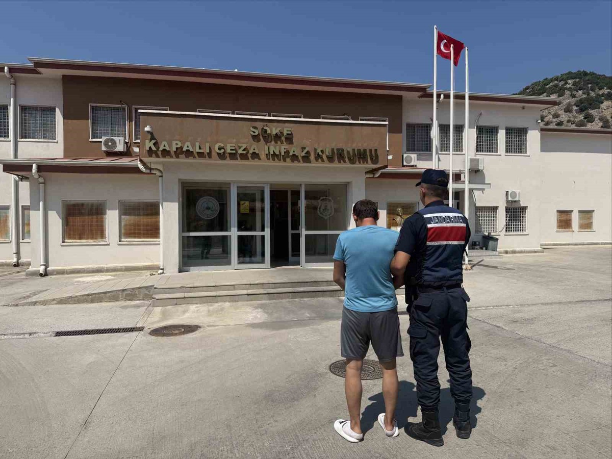 Hırsızlık Suçundan Aranan Hükümlü Yakalandı