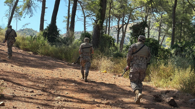 Suikast timindeki FETÖ mensubu Karatepe'nin gösterdiği bölgede arama