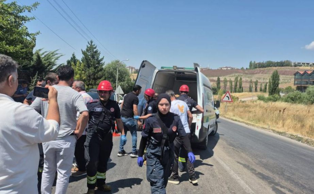 Talihsiz kadının cenazesi sıkıştığı araçtan güçlükle çıkarıldı