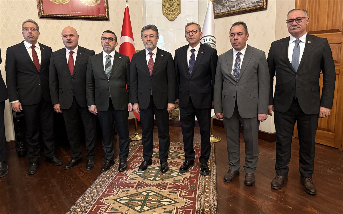 Bakan Yumaklı Kars\'ta Ziyaretlerde Bulundu